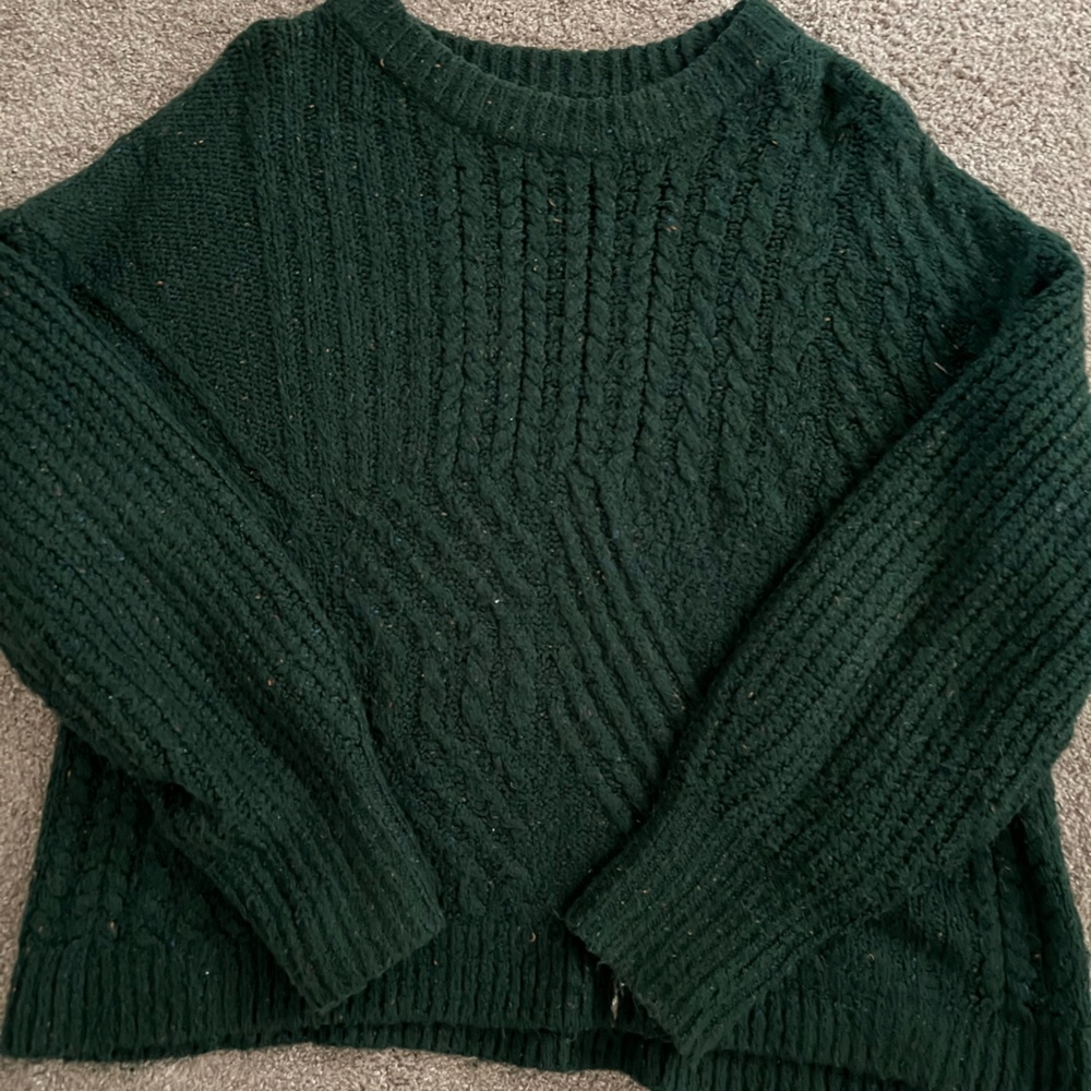 Old Navy Deep Green Cable Knit Sweater